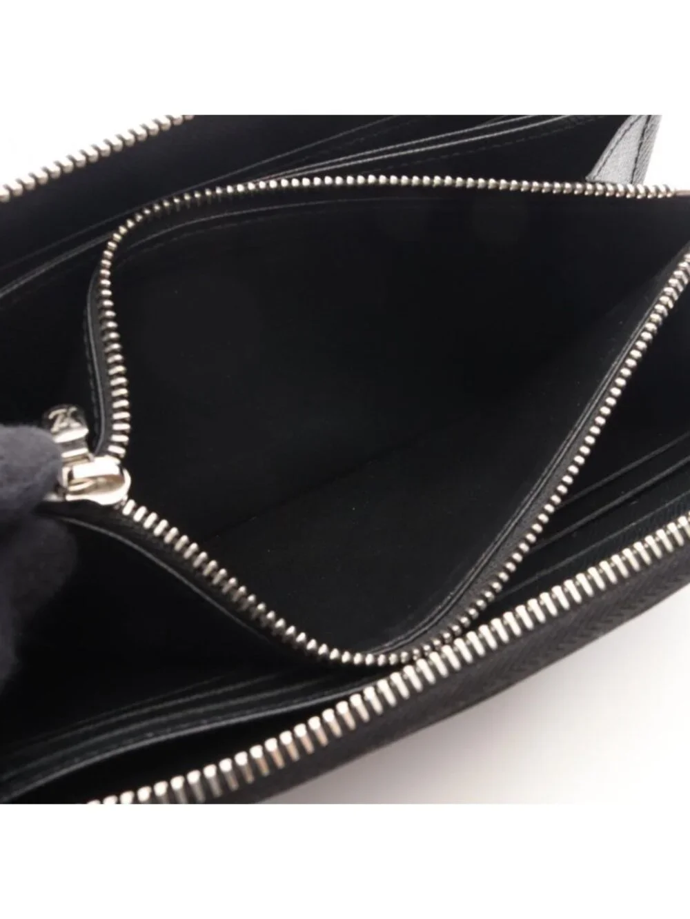 Louis Vuitton Round Wallet Zippy Epi Noir Leather